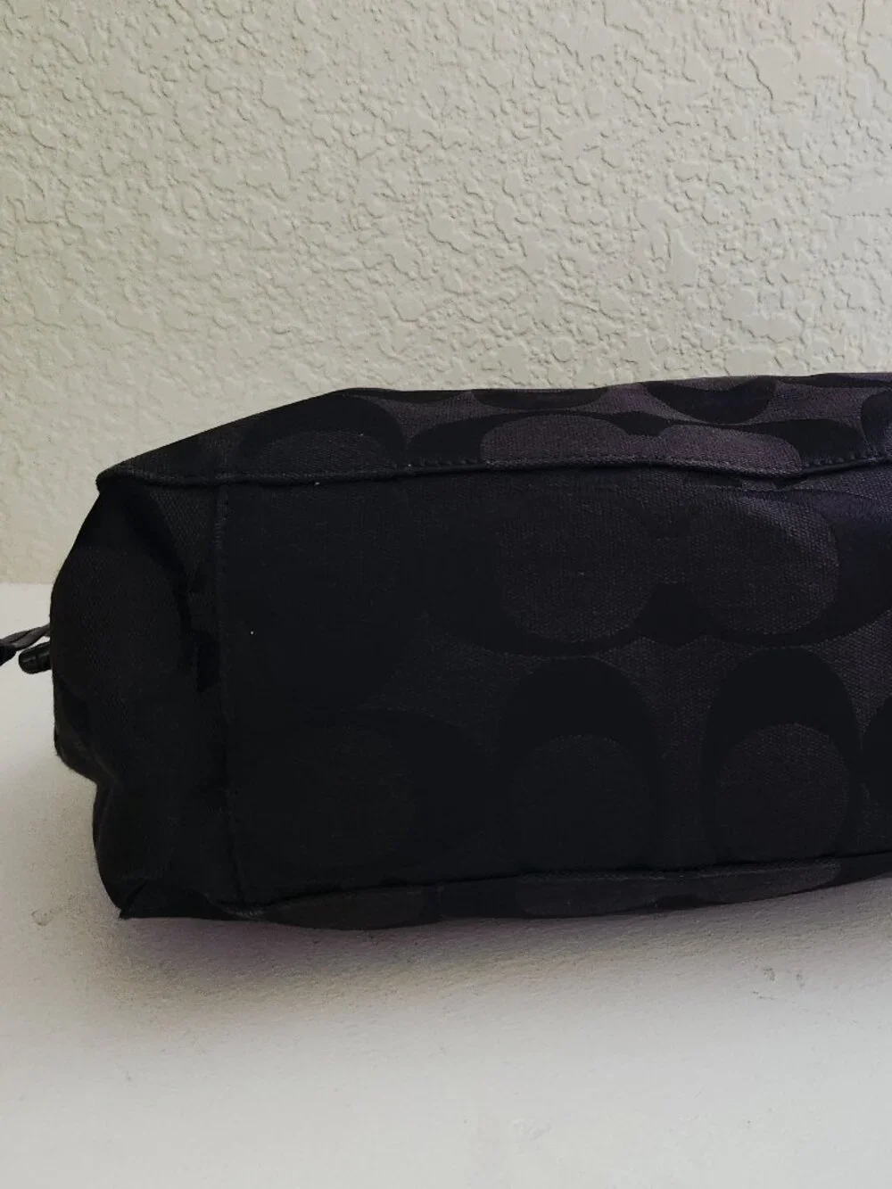 Like New Coach Signature Black Shoulder Bag Purse